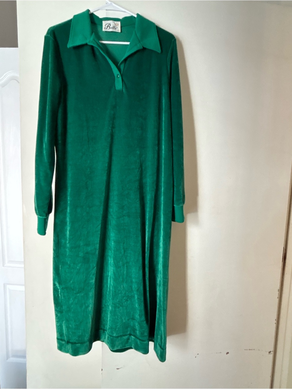 Vintage and in Amazing Condition Emerald Green Long Sleeve Velour Polo Dress